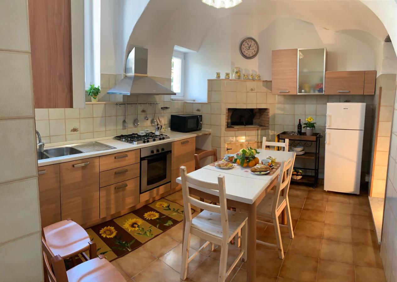 Mena Holiday House Villa Сант'Агнело Екстериор снимка