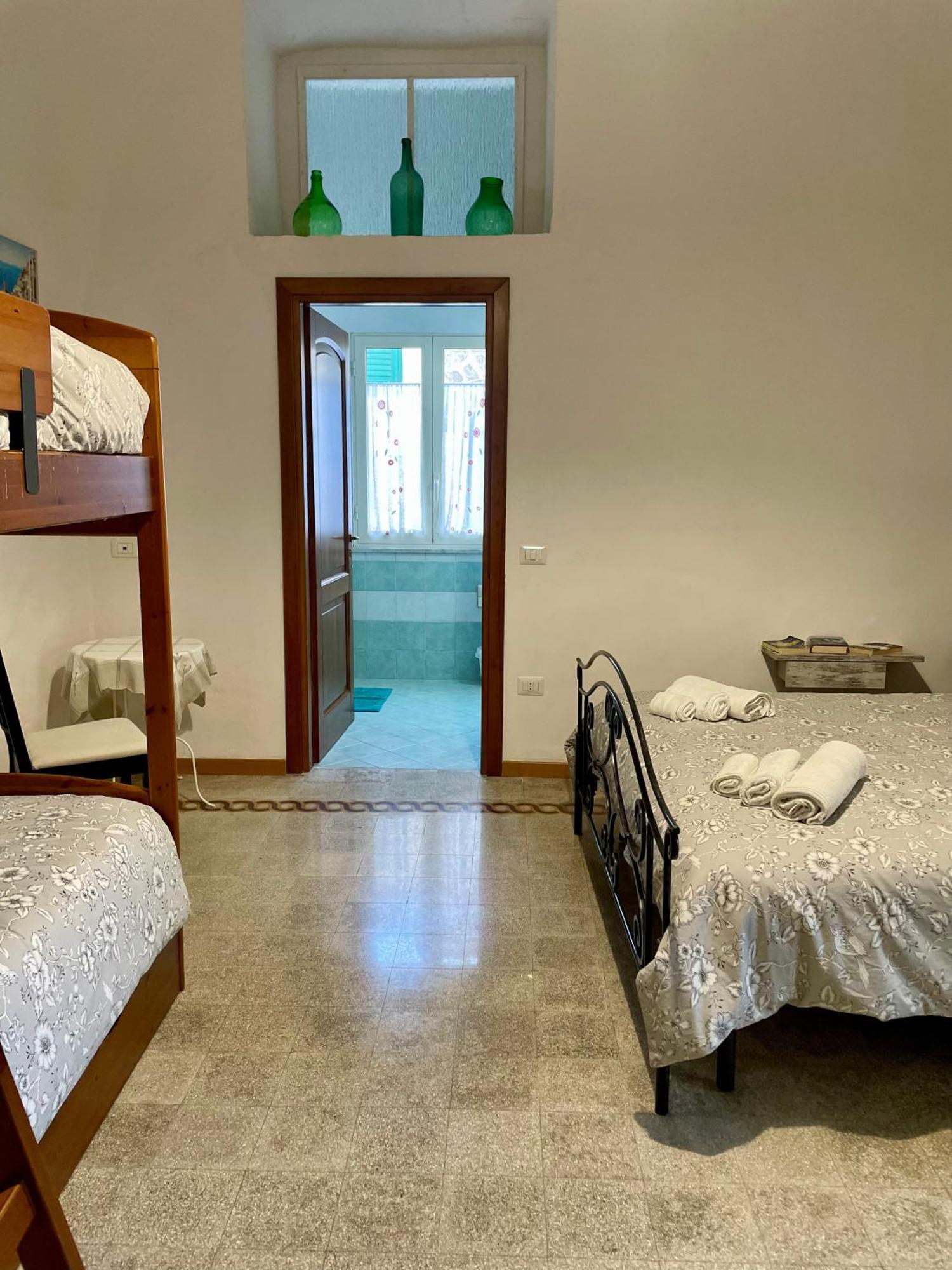 Mena Holiday House Villa Сант'Агнело Екстериор снимка