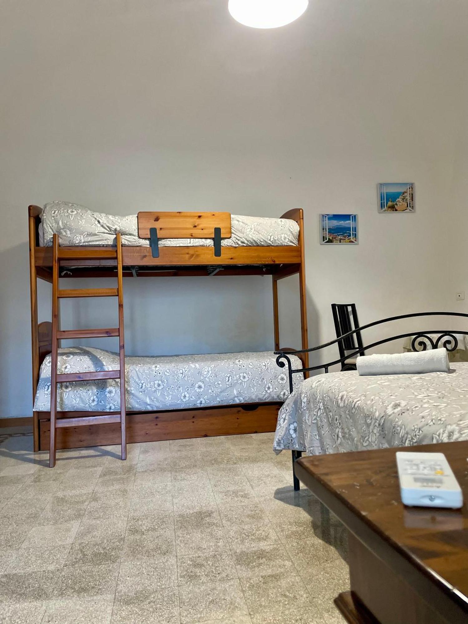 Mena Holiday House Villa Сант'Агнело Екстериор снимка