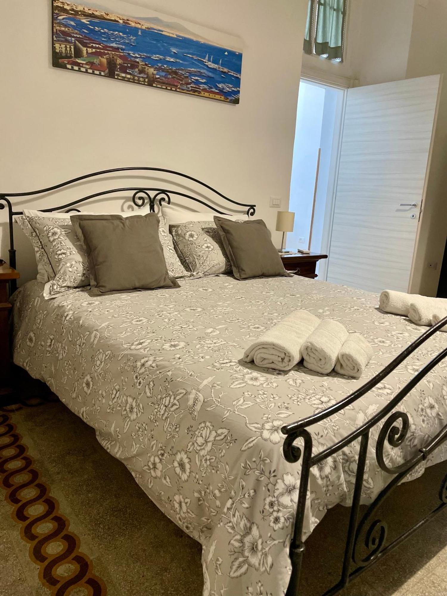 Mena Holiday House Villa Сант'Агнело Екстериор снимка