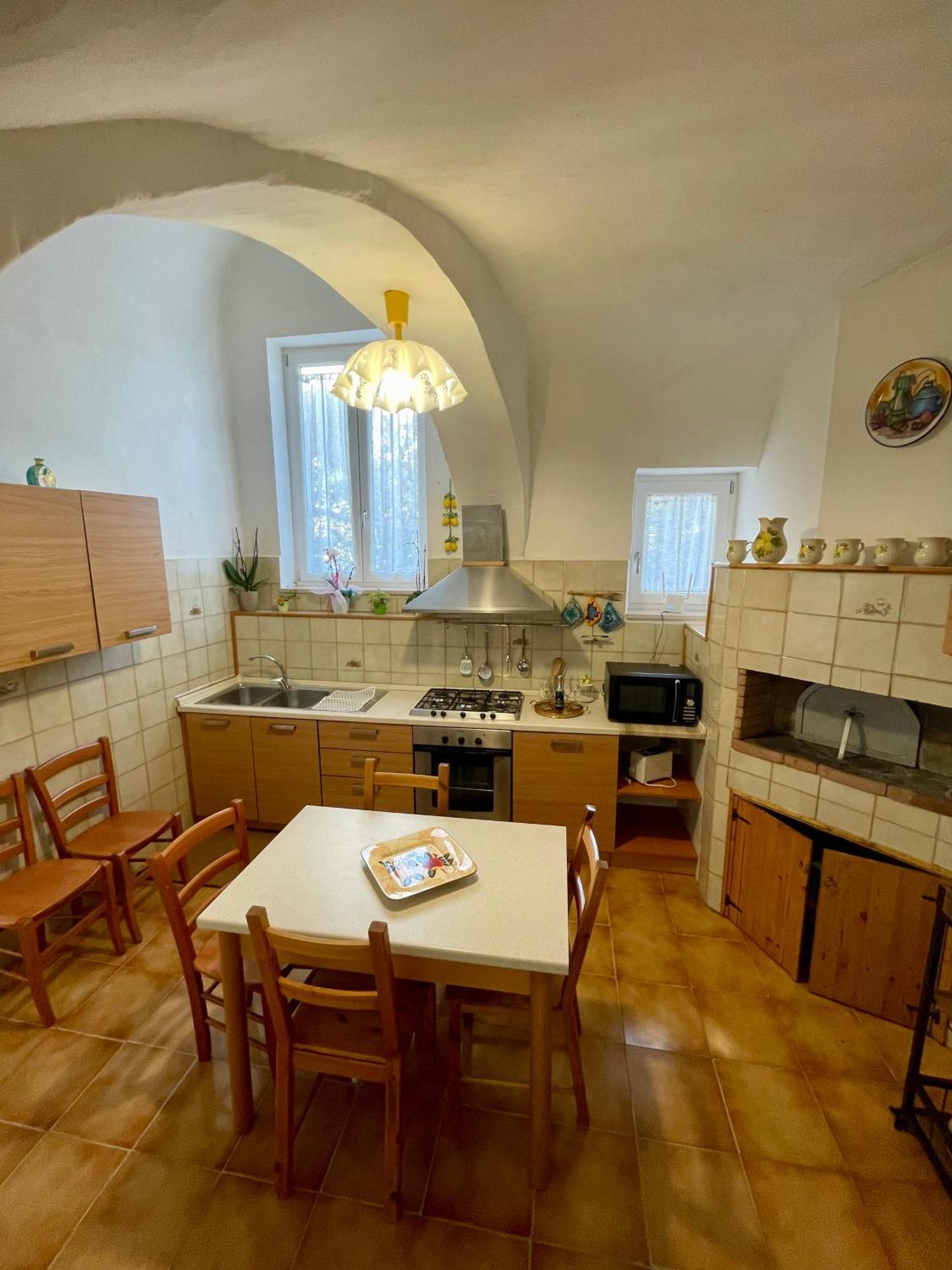 Mena Holiday House Villa Сант'Агнело Екстериор снимка