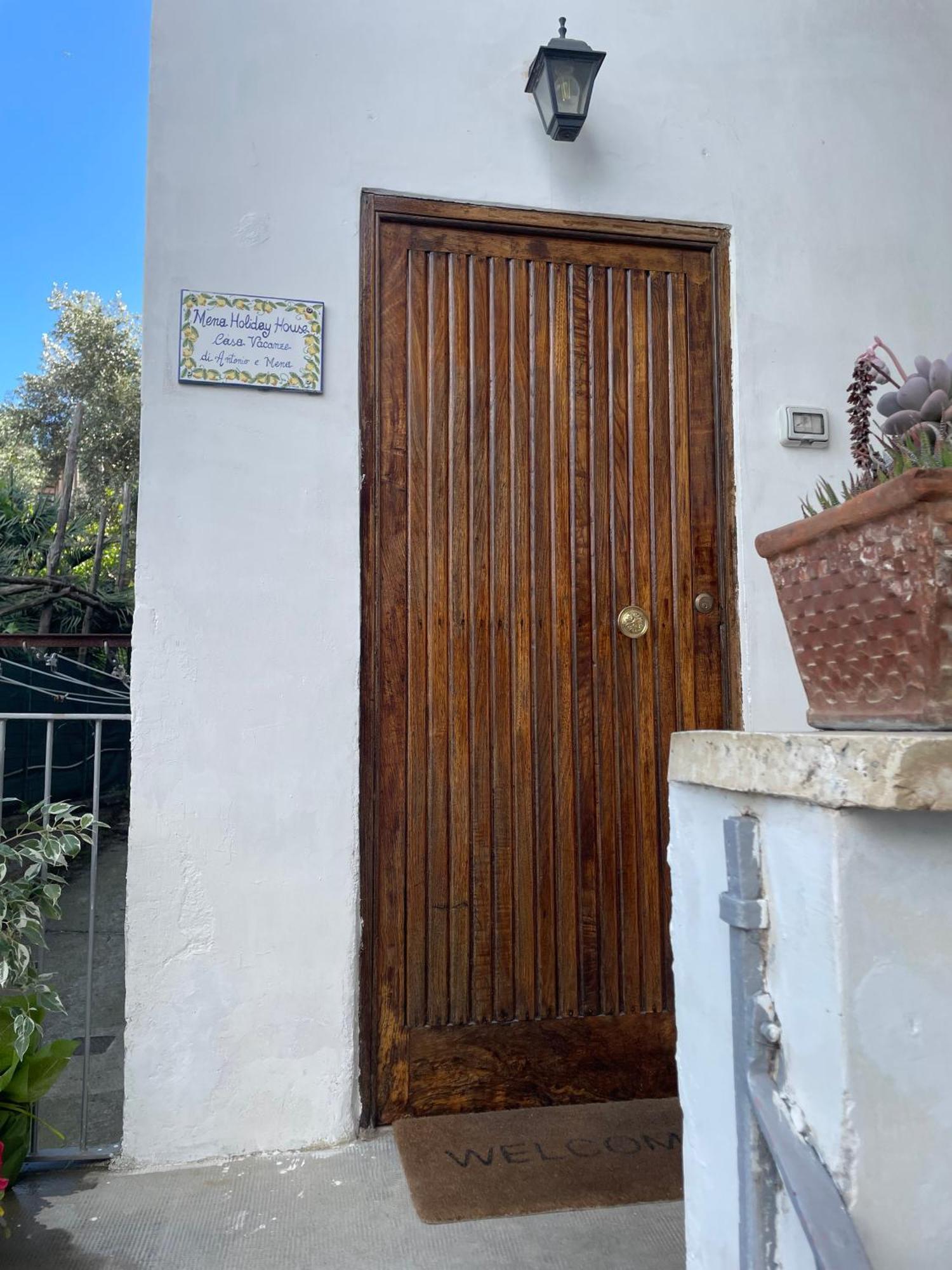 Mena Holiday House Villa Сант'Агнело Екстериор снимка